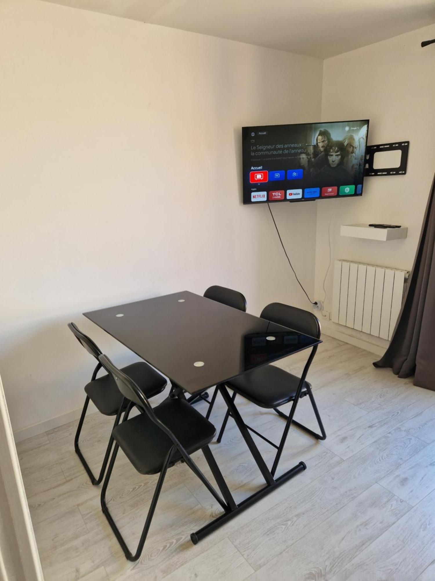 Appartement Avec Terrasse Saint Laurent De La Salanque Exterior foto
